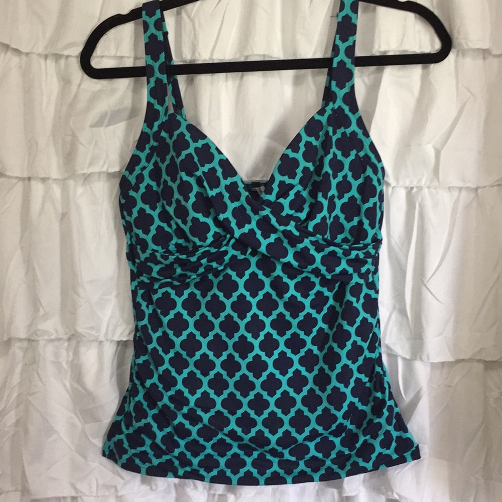Lands’ End tankini top 6